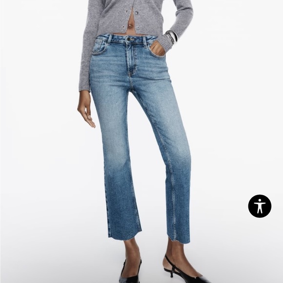 ZARA LIGHT WASH FLARE - Picture 3 of 4